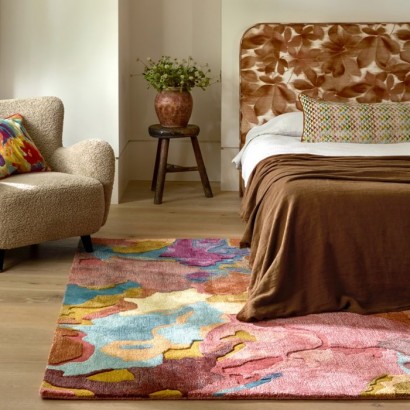 Barevný kusový koberec...