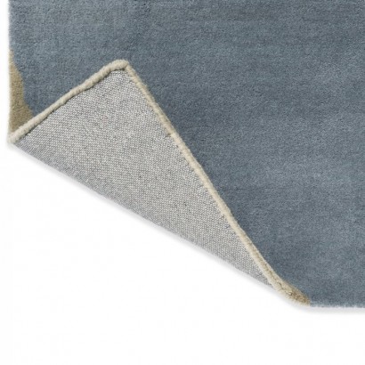 Barevný vlněný koberec...