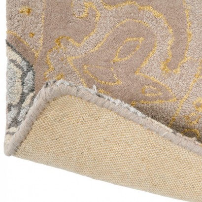 Kusový květinový koberec...