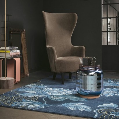 Kusový květinový koberec...